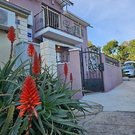 Anita Prizba Apartment Luaran gambar